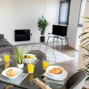 https://apartment-i-quarter.yorkshirehotels.net